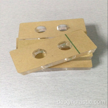 Acrylblock in lasergeschnittene Acrylformen gravieren